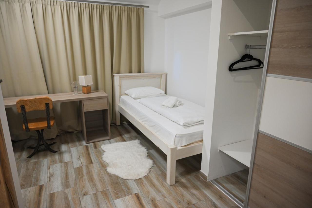 Aparthotel Twenty Park à Kikinda Extérieur photo
